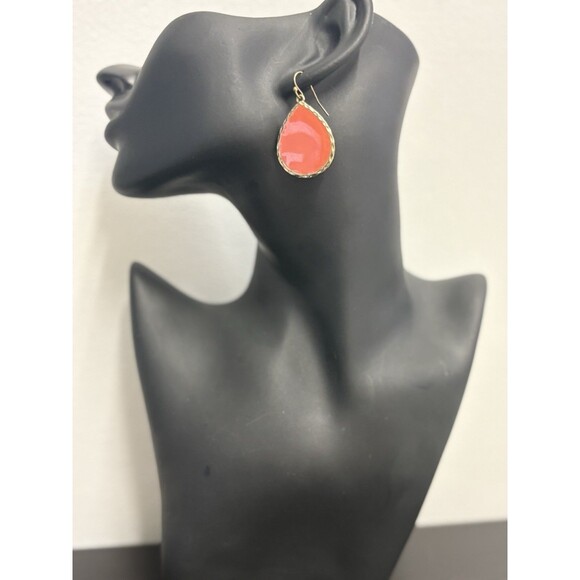 Dangle Pierced Earrings Barbie Salmon Pink Enamel Gold Teardrop Retro Soft Girl - Picture 1 of 6